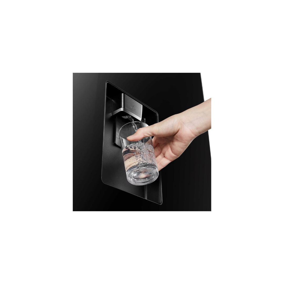 Hisense H450BMIB-WD | (Combi) Refrigerator